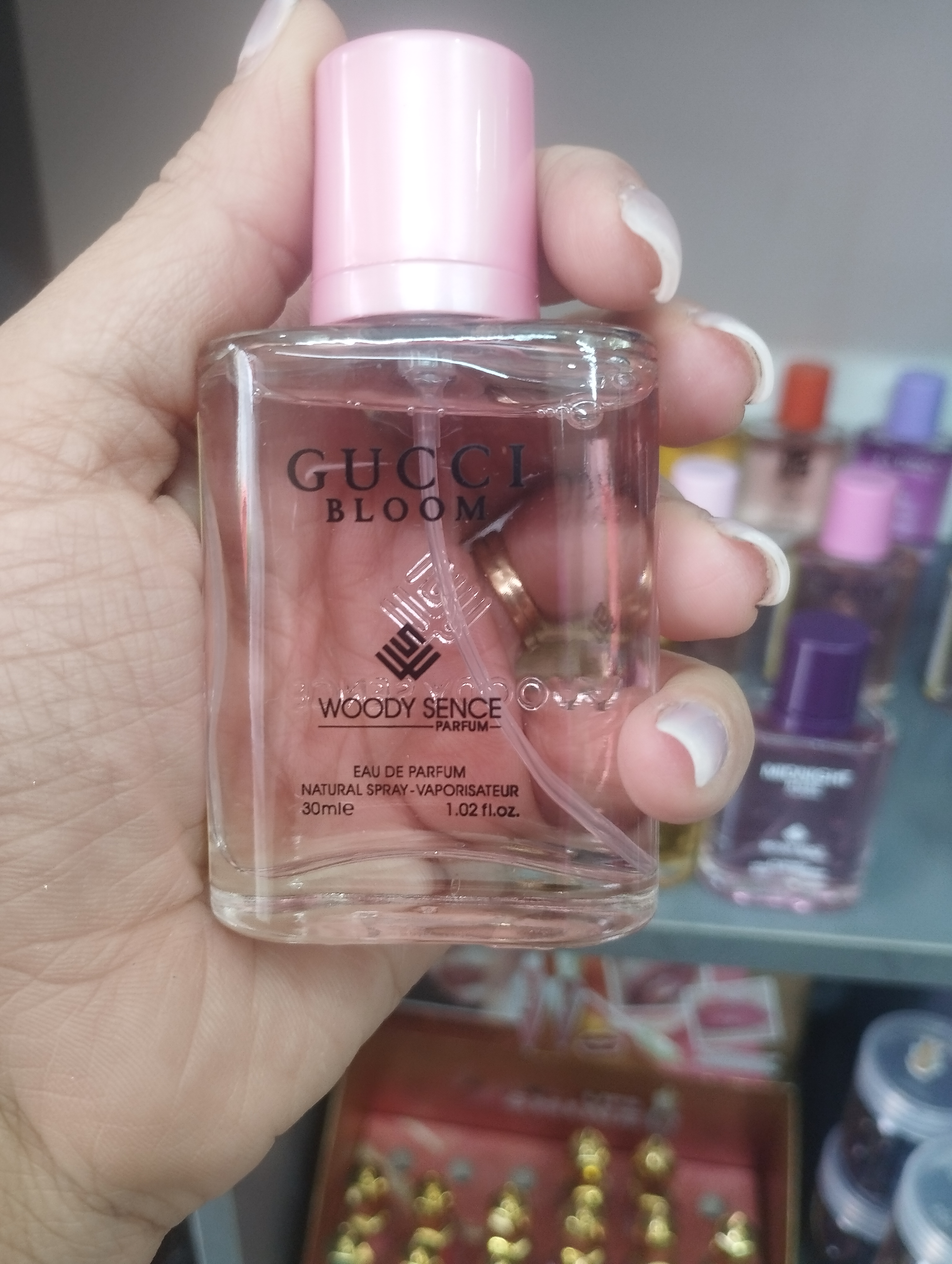 عطر ادوپرفیوم مدل زنانه وددی سنس با رایحه گوچی با ماندگاری بالا
