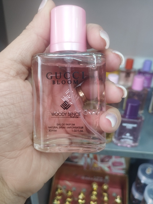 عطر ادوپرفیوم مدل زنانه وددی سنس با رایحه گوچی با ماندگاری بالا